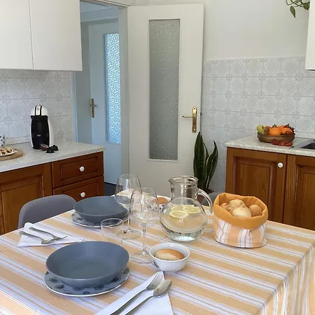 بيت للعطل La Casa Gialla