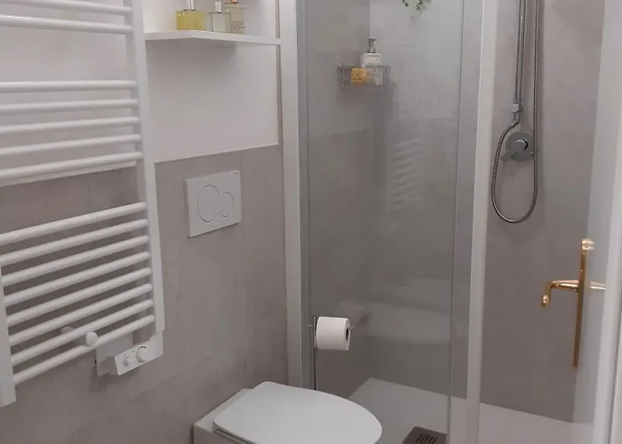 La Casa Gialla 펜션 스카르도바리